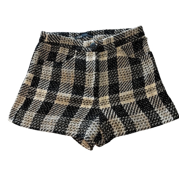 Zara Black and Cream High Waist Shorts - Picture 6 of 7